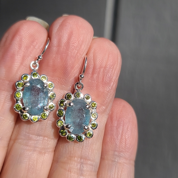 Kyanite 6k each & Peridot Sterling earrings - Picture 3 of 7